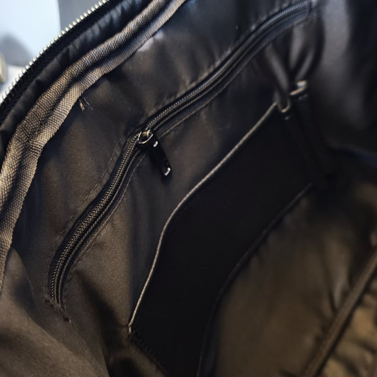 Siyah Suni Deri Evrak & Laptop Çantası