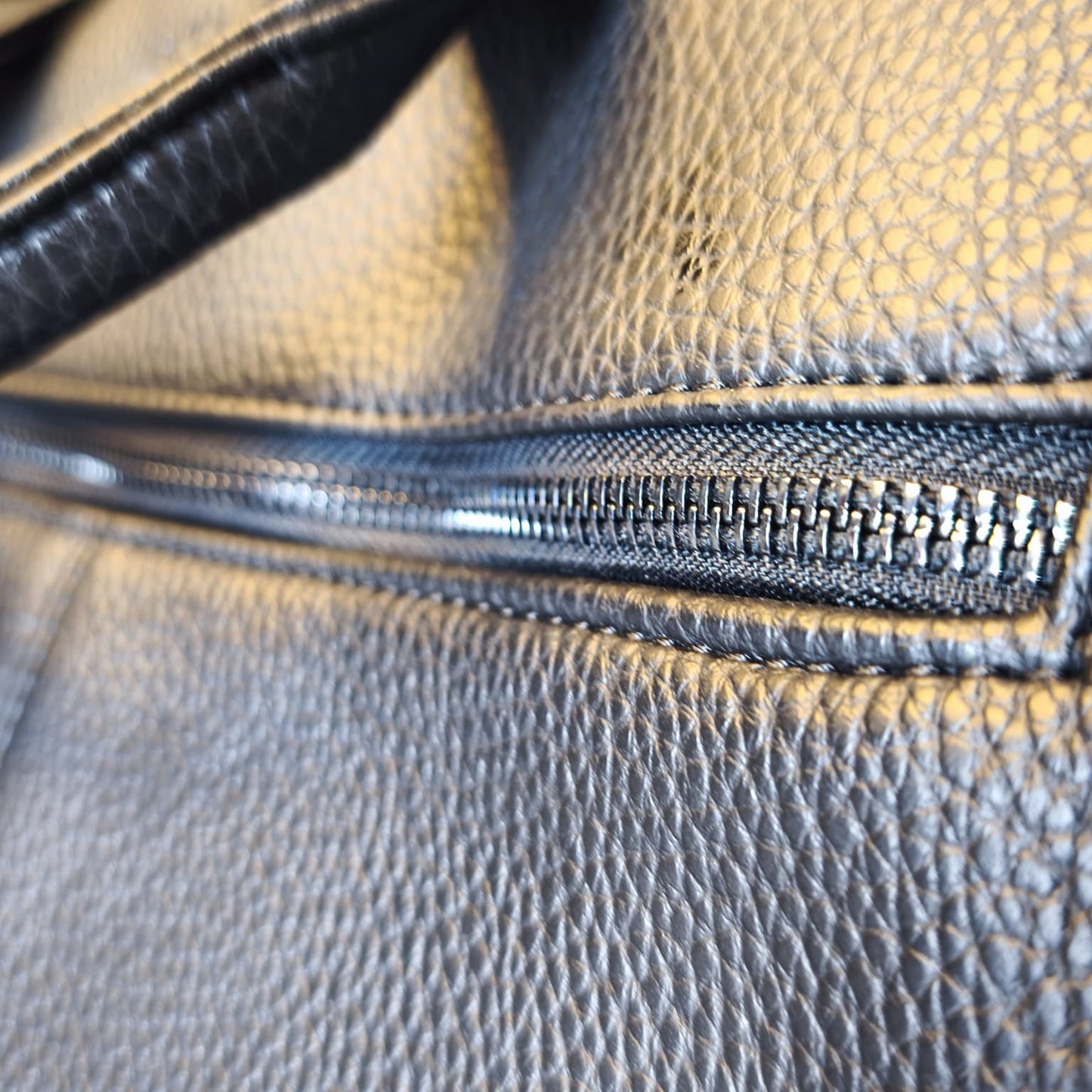 Siyah Suni Deri Evrak & Laptop Çantası