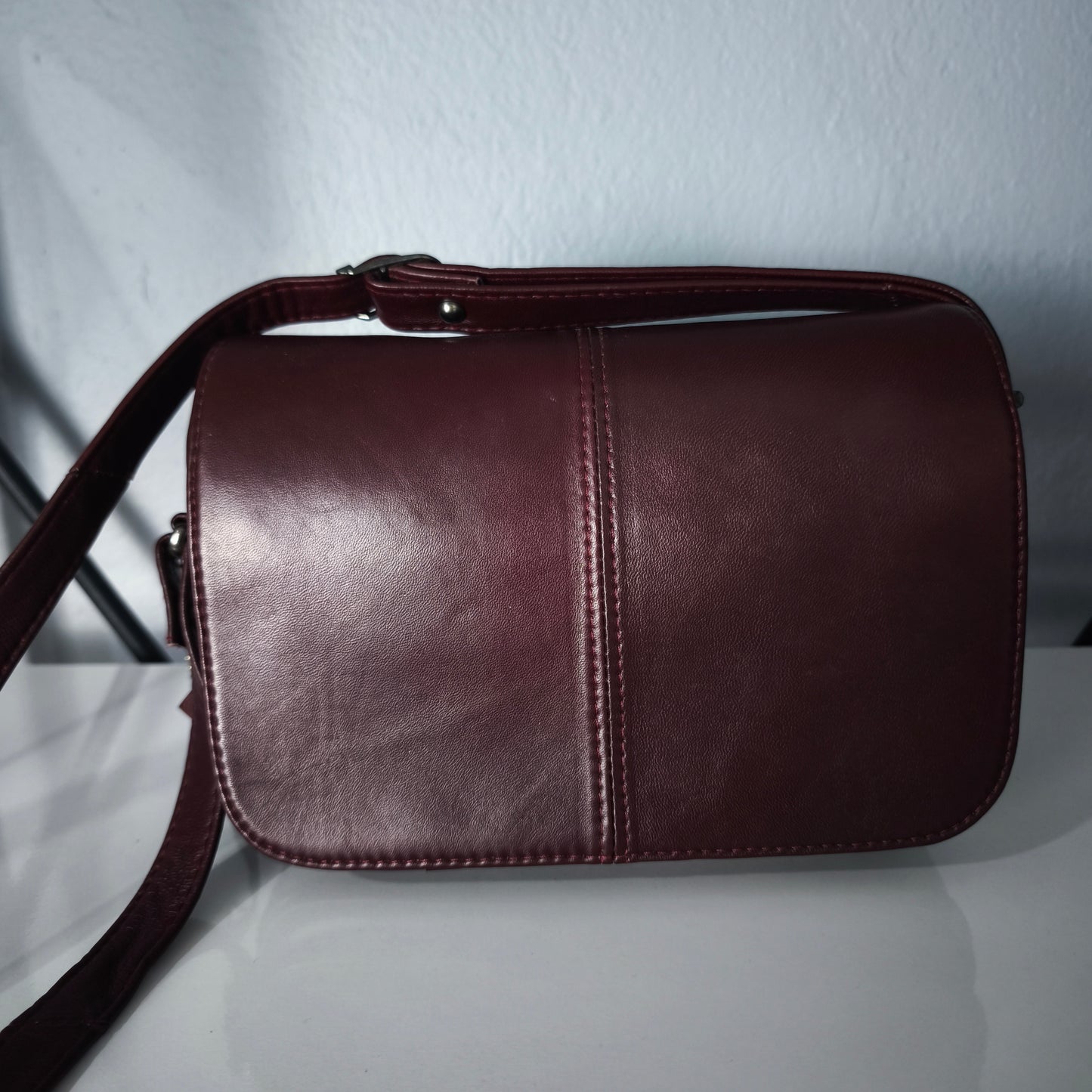 “Elora” Kadın Hakiki Deri Omuz Çantası – Bordo| M&E&Y Deri